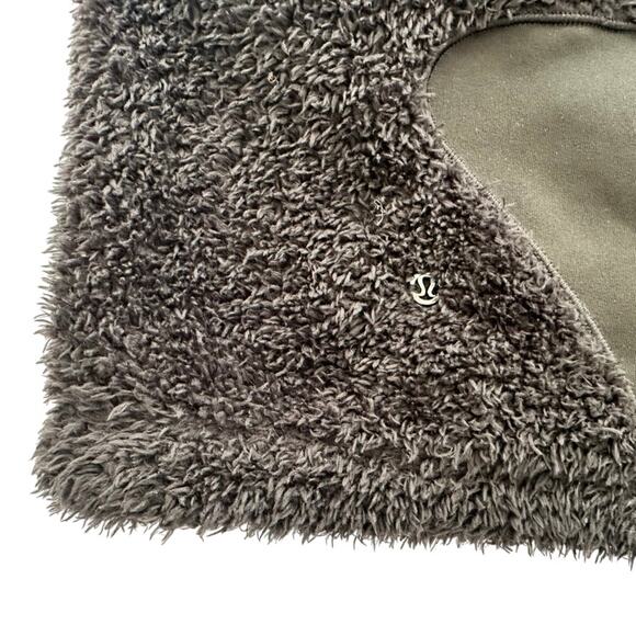 Lululemon Fleece Insulated Vest Black Size 12 Sherpa Winter Layer Ski Outdoors - Picture 8 of 9